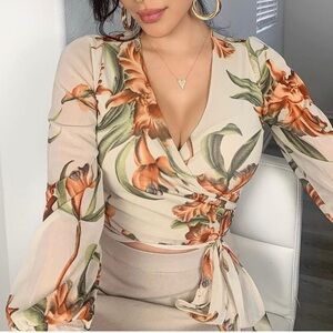 Fashion Nova Mesh top - nude/floral